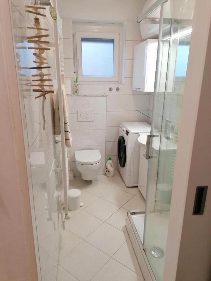 Apartma Ladinka Izola Εξωτερικό φωτογραφία